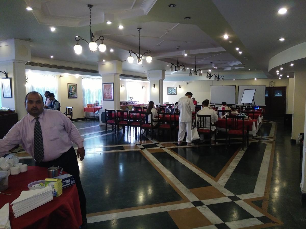Hotel The Royal Residency Bodh Gaya Exterior foto