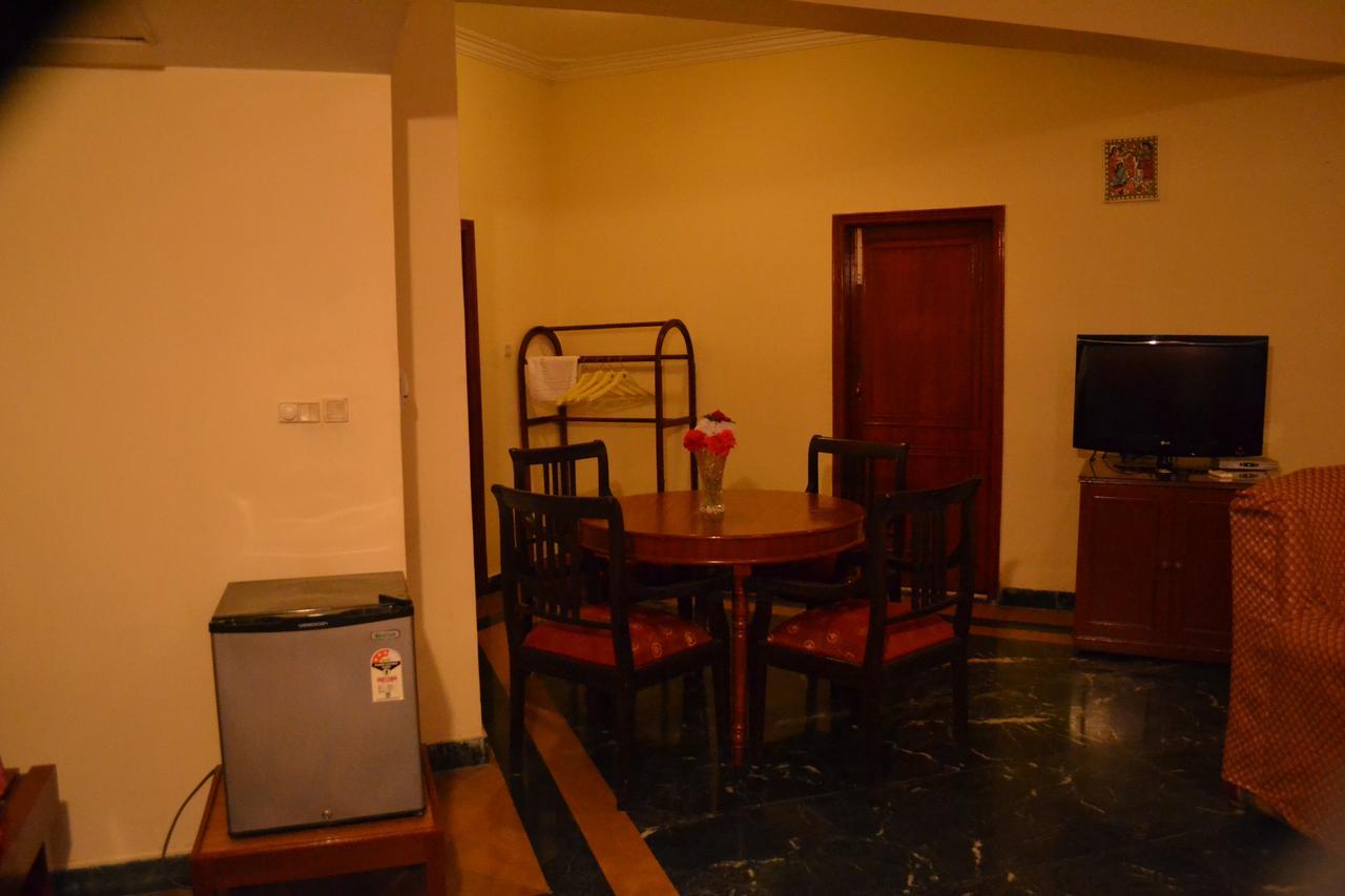 Hotel The Royal Residency Bodh Gaya Exterior foto