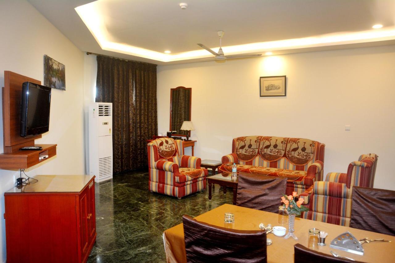 Hotel The Royal Residency Bodh Gaya Exterior foto