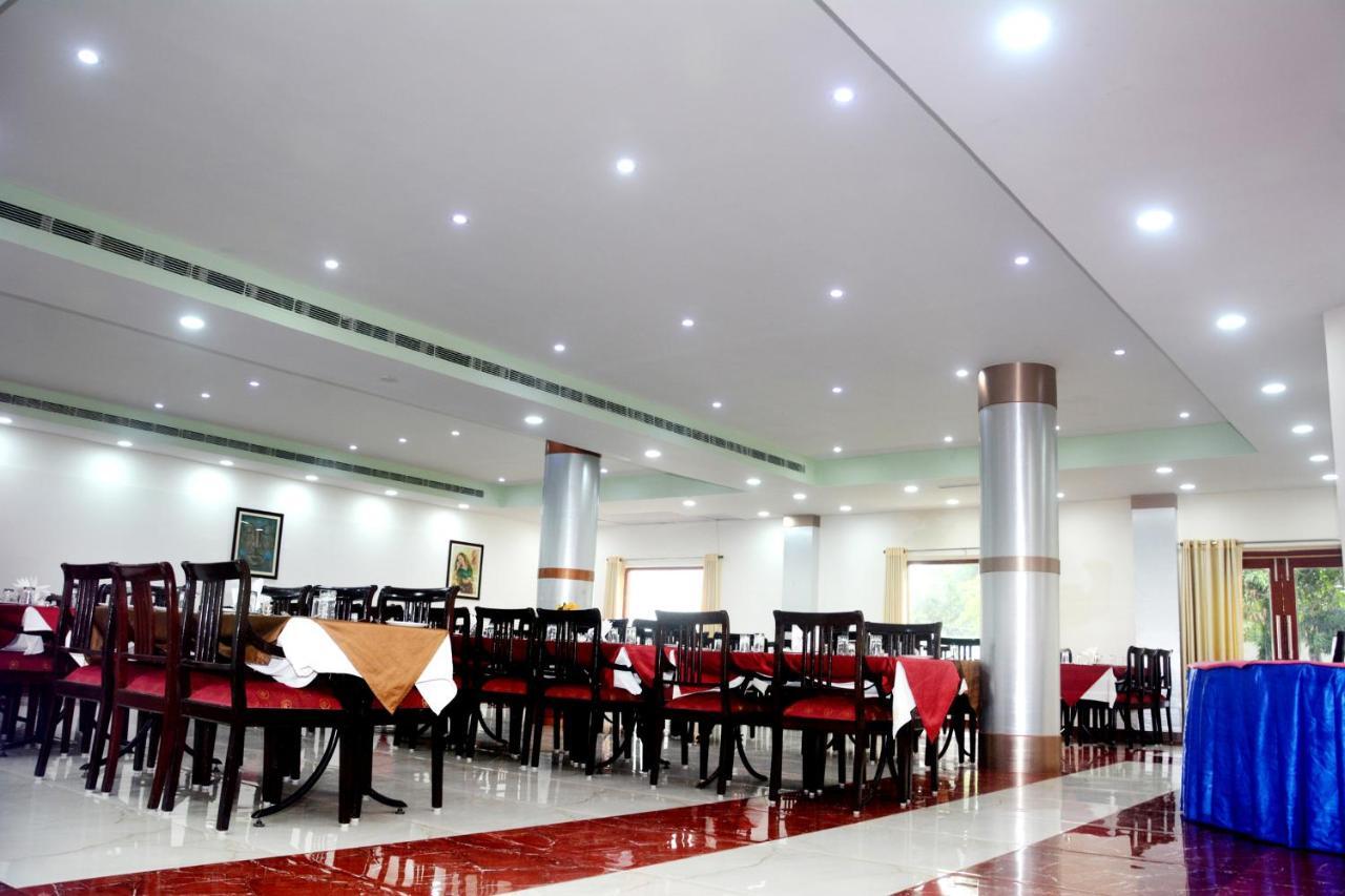 Hotel The Royal Residency Bodh Gaya Exterior foto