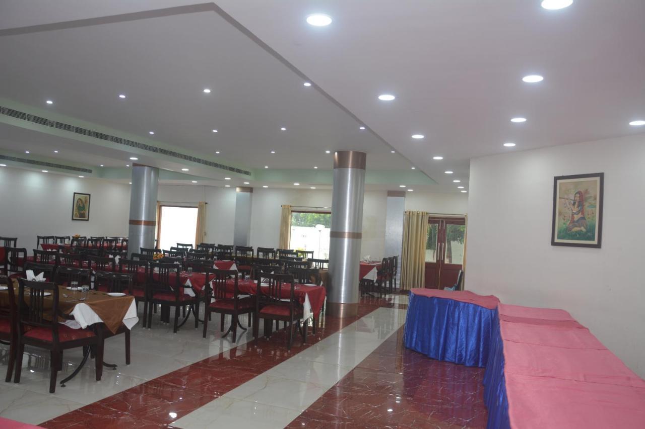 Hotel The Royal Residency Bodh Gaya Exterior foto